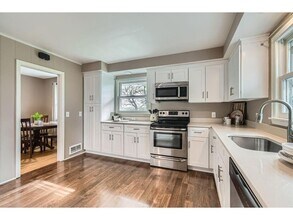 1316 Holdridge Terrace in Wayzata, MN - Building Photo - Building Photo