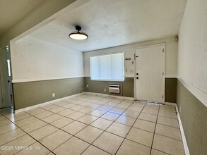 1851 Doyon Ct in Jacksonville, FL - Building Photo - Building Photo