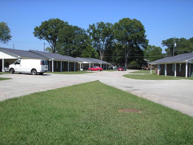 DUPLEX in Rome, GA - Building Photo