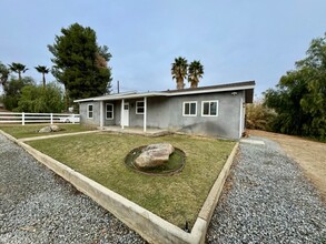 27300 Peach St in Perris, CA - Building Photo - Building Photo