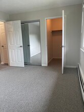 B 10 Nanni Dr in Winchester, CT - Building Photo - Building Photo