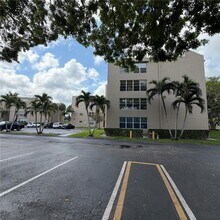 9440 Tangerine Pl in Davie, FL - Building Photo - Building Photo