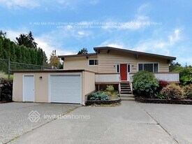 469 Reiten Rd in Kent, WA - Building Photo