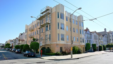 1695 Beach St in San Francisco, CA - Building Photo - Building Photo