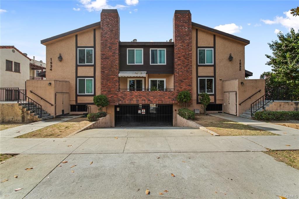1534 E Wilson Ave in Glendale, CA - Building Photo