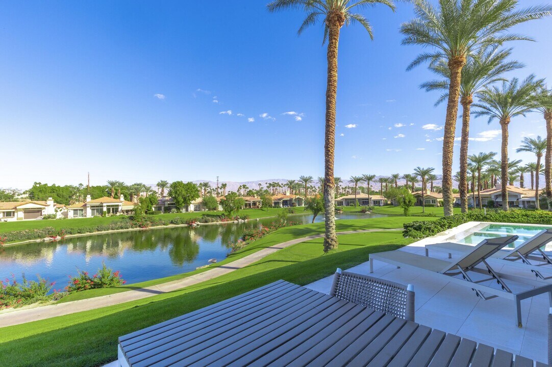 524 Red Arrow Trail in Palm Desert, CA - Building Photo