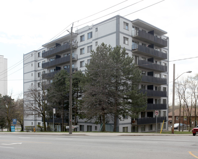 898 Jane St in Toronto, ON - Building Photo - Building Photo