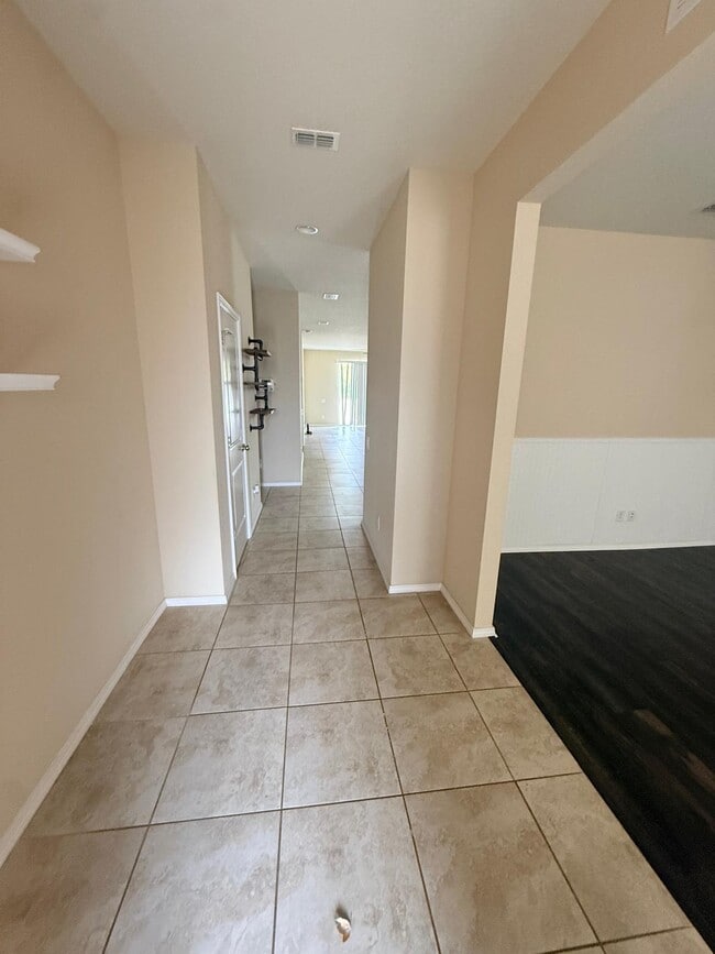 1729 Trillium Blvd in Brooksville, FL - Foto de edificio - Building Photo