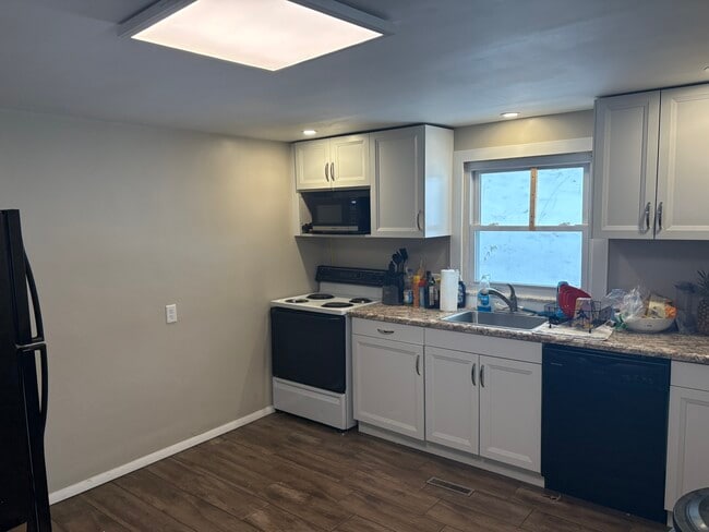 616 Pearl Ave in Morgantown, WV - Building Photo - Building Photo