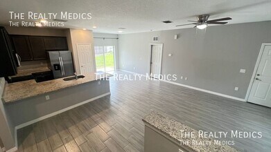 3157 Westwind Ave SE in Palm Bay, FL - Building Photo - Building Photo