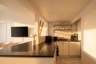 3 E 9th St, Unit SI ID1473049P in New York, NY - Building Photo - Building Photo