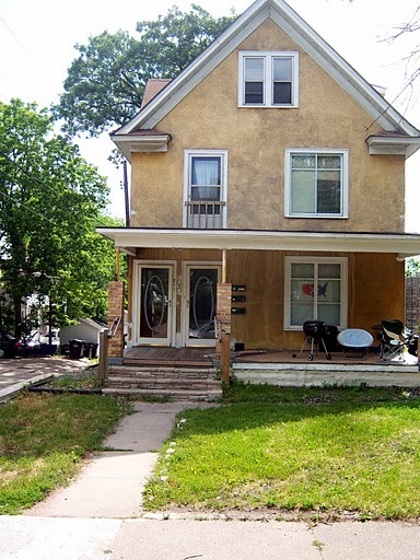 811 28th Ave S in Minneapolis, MN - Building Photo
