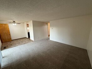 653 Glen Creek Rd NW in Salem, OR - Building Photo - Building Photo