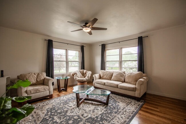 215 E Arikara Ave, Unit 1