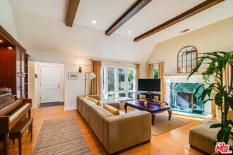 200 S Wetherly Dr in Beverly Hills, CA - Building Photo - Building Photo