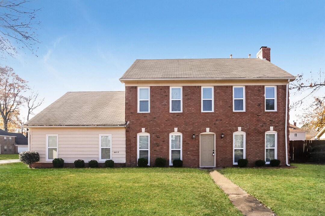 4415 Bunker Hill Dr in Memphis, TN - Building Photo