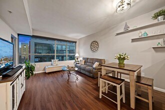 253 10th Ave, Unit 633 Park Terrace in San Diego, CA - Foto de edificio - Building Photo