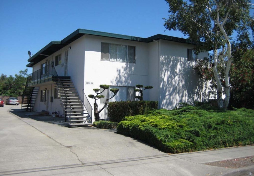 22432 N 5th St in Castro Valley, CA - Foto de edificio