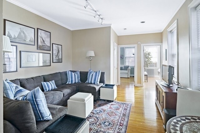 60 Myrtle St, Unit 6 in Boston, MA - Foto de edificio - Building Photo