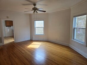 6639 N Rockwell St in Chicago, IL - Building Photo - Building Photo