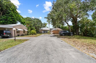 11213 Ellison Wilson Rd in Palm Beach Gardens, FL - Building Photo - Building Photo