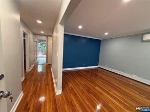 614 6th Ave in Lyndhurst, NJ - Building Photo - Building Photo