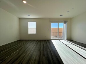 10905 Heatherford Ave in Las Vegas, NV - Building Photo - Building Photo