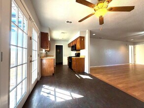 9505 Detroit Ave in Lubbock, TX - Building Photo - Building Photo