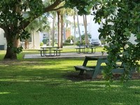 Flamingo Gardens in Bradenton, FL - Foto de edificio - Building Photo