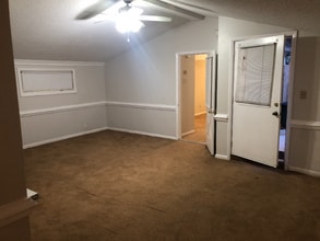 9915 E Franklin Ave in Glenn Dale, MD - Building Photo - Building Photo