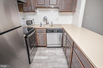 637 3rd St NE in Washington, DC - Building Photo - Building Photo