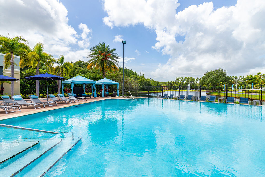 Arbors at Carrollwood Apartments in Tampa, FL