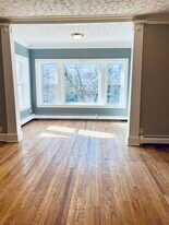 6829 S Cornell Ave, Unit 2 in Chicago, IL - Building Photo