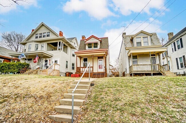 2312 Norwood Ave in Cincinnati, OH - Building Photo - Building Photo