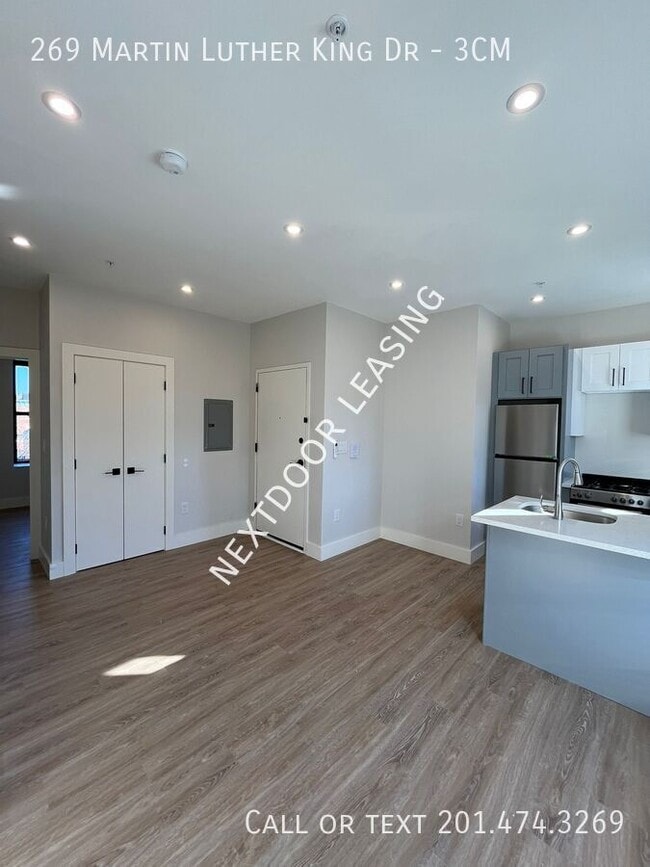 269 M.L.K. Drive in Jersey City, NJ - Building Photo - Building Photo