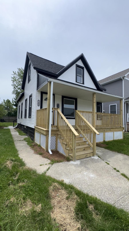 property at 7609 Eve Ave