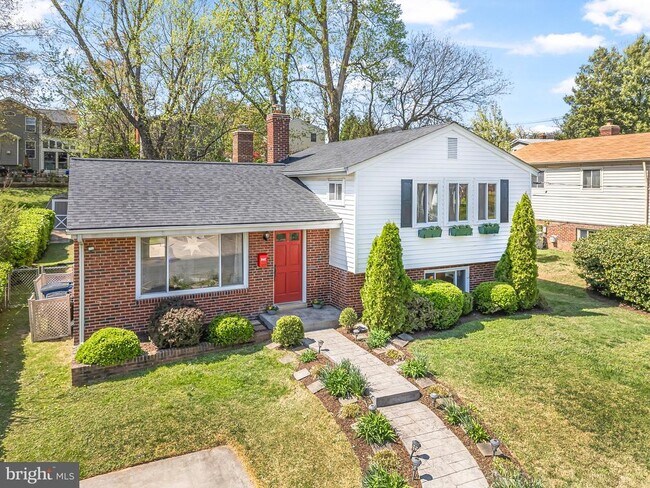 10028 Greenock Rd in Silver Spring, MD - Building Photo - Building Photo