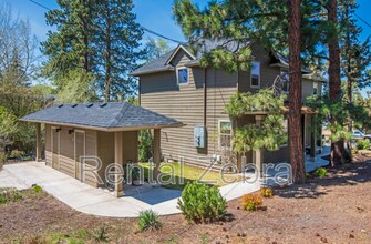 5 SW Roosevelt Ave in Bend, OR - Foto de edificio - Building Photo