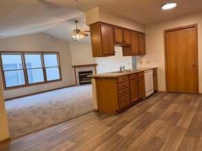 1864 W S St in Lincoln, NE - Building Photo - Building Photo