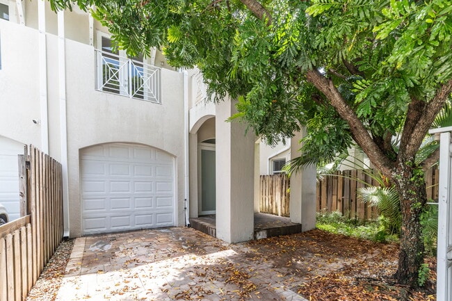 property at 3133 Hibiscus St