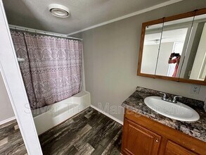 266 Lark Meadow Dr in Bridgeport, TX - Building Photo - Building Photo