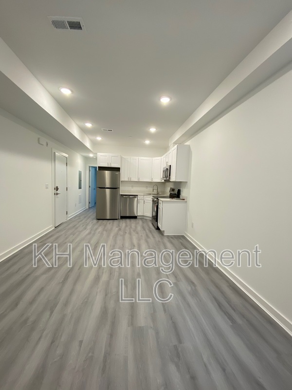 property at 624 N 38th St