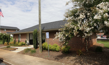 Westwood Townhouses in Boiling Springs, SC - Building Photo - Building Photo