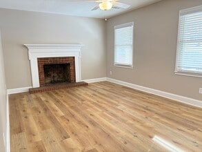 2744 Westchester Dr in Burlington, NC - Building Photo - Building Photo