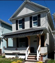 279 Miller St in Luzerne, PA - Building Photo