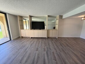 2786 Tennis Club Dr in West Palm Beach, FL - Building Photo - Building Photo