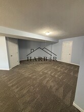 1002 27th St SW in Austin, MN - Building Photo - Building Photo
