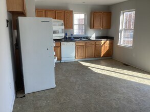 260 Newfield Ave in Bridgeport, CT - Building Photo - Building Photo