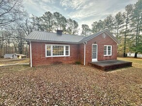155 Campbell Hill Rd in Prospect, VA - Building Photo - Building Photo