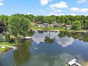 969 Bogie Lake Rd in White Lake, MI - Building Photo - Building Photo